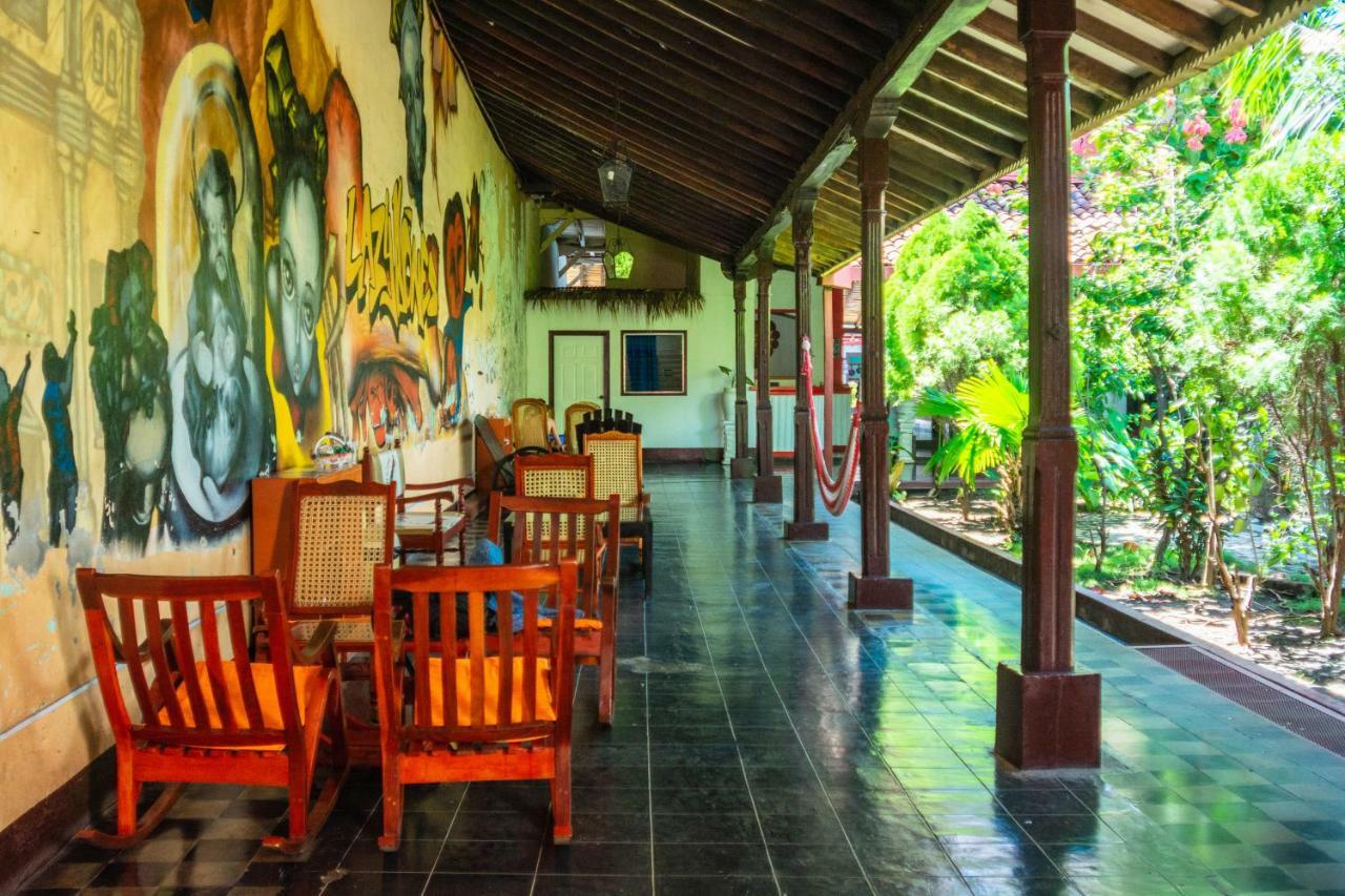 Hostal Lazybones Leon Ngoại thất bức ảnh