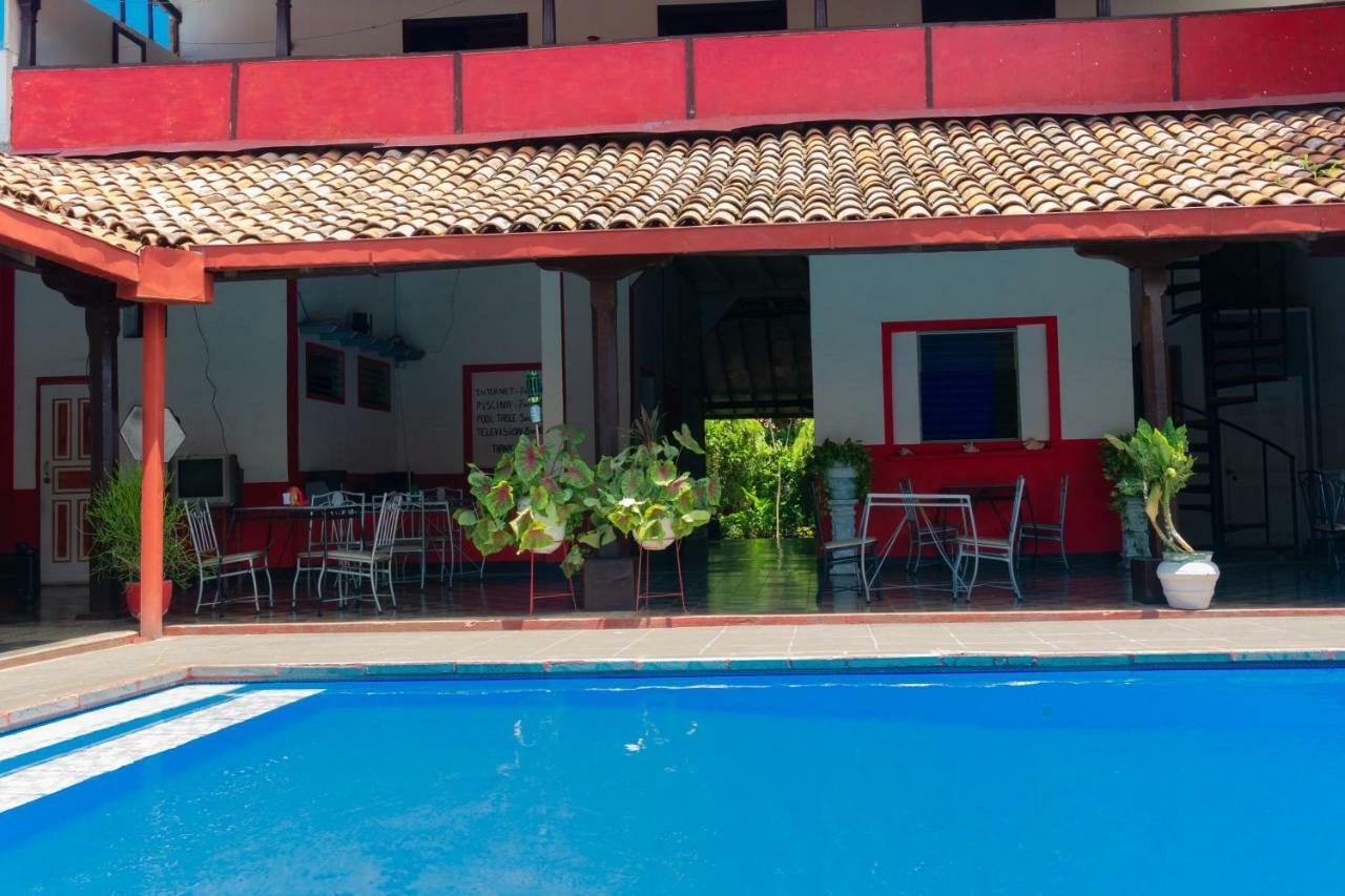 Hostal Lazybones Leon Ngoại thất bức ảnh